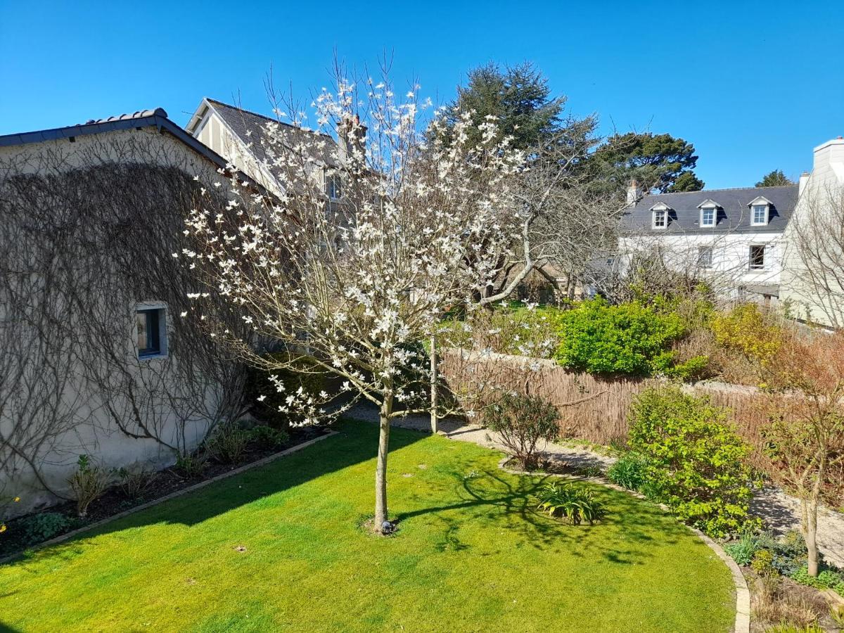 Maison Spacieuse Entre La Ville Et La Cote Saint-Martin-des-Champs  Eksteriør bilde